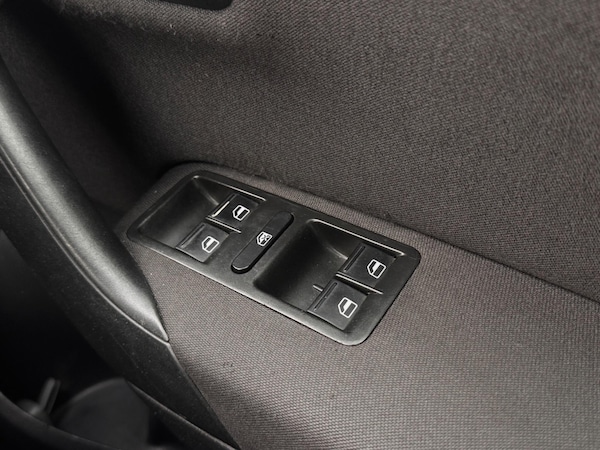 Used Volkswagen Polo 2011 for sale - 76270634: Photo 43