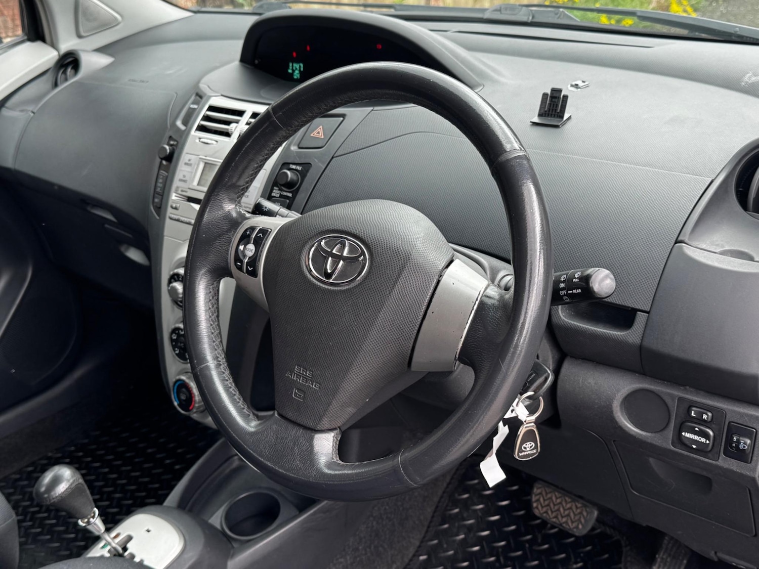 Used Toyota Yaris 2007 for sale - 76659219: Photo 11