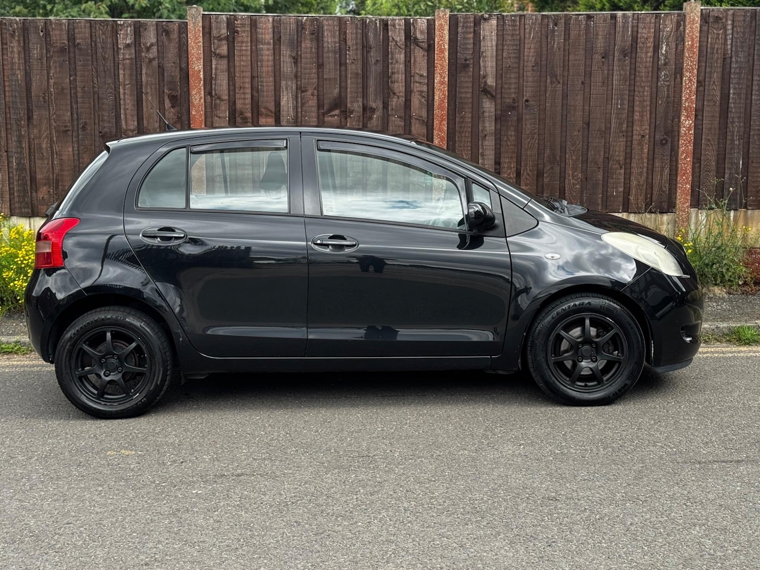 Used Toyota Yaris 2007 for sale - 76659219: Photo 8