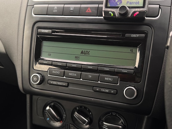 Used Volkswagen Polo 2010 for sale - 76246876: Photo 38