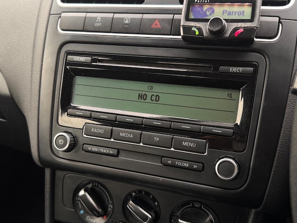 Used Volkswagen Polo 2010 for sale - 76246876: Photo 39