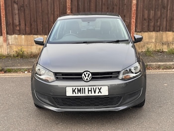Used Volkswagen Polo 2010 for sale - 76246876: Photo