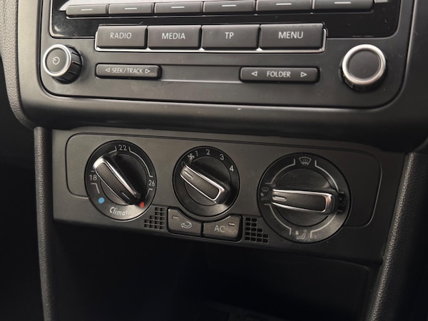 Used Volkswagen Polo 2010 for sale - 76246876: Photo 40