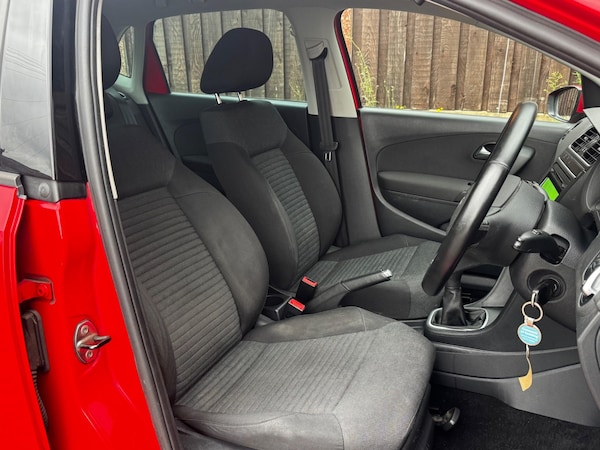 Used Volkswagen Polo 2014 for sale - 75401371: Photo 14