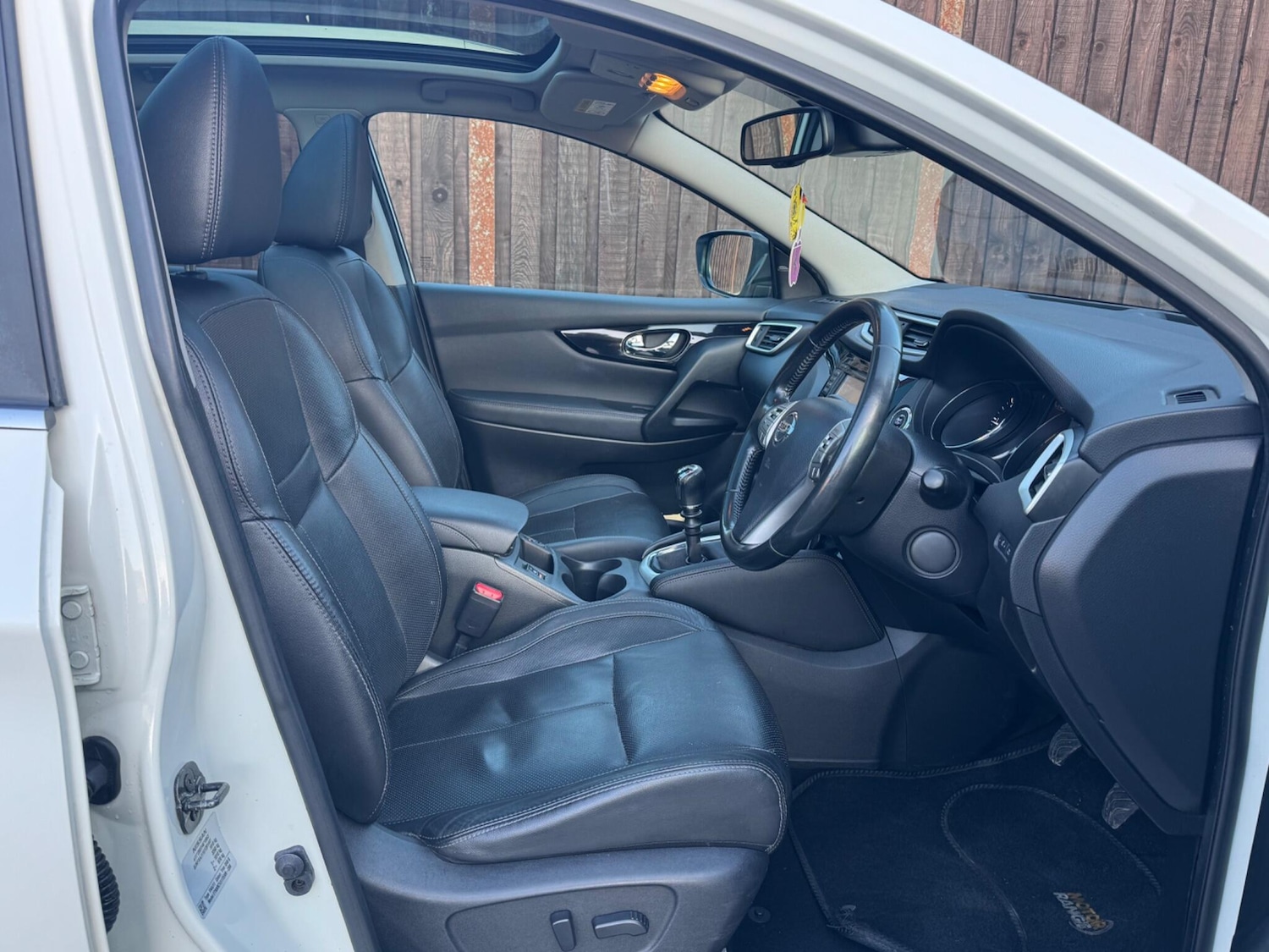 Used Nissan Qashqai 2015 for sale - 77376898: Photo 13