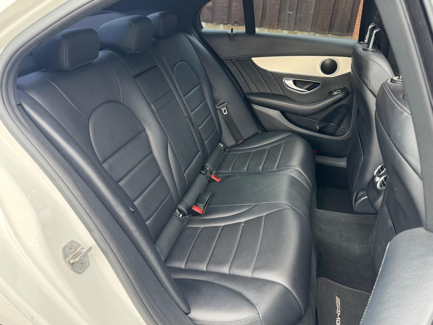 Used Mercedes-Benz C Class 2014 for sale - 76633761: Photo 17