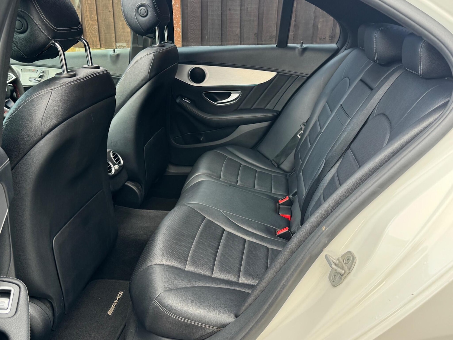 Used Mercedes-Benz C Class 2014 for sale - 76633761: Photo 24