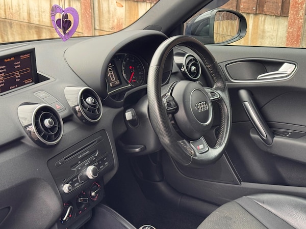 Used Audi A1 2013 for sale - 75634511: Photo 32
