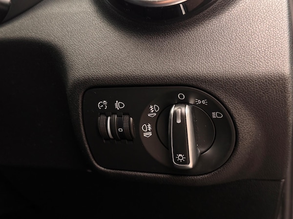 Used Audi A1 2013 for sale - 75634511: Photo 49