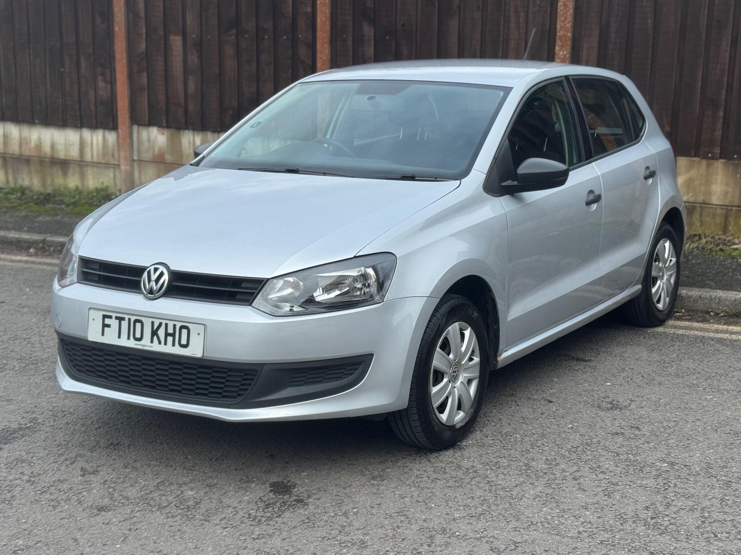 Used Volkswagen Polo for sale - 77537925: Photo 2