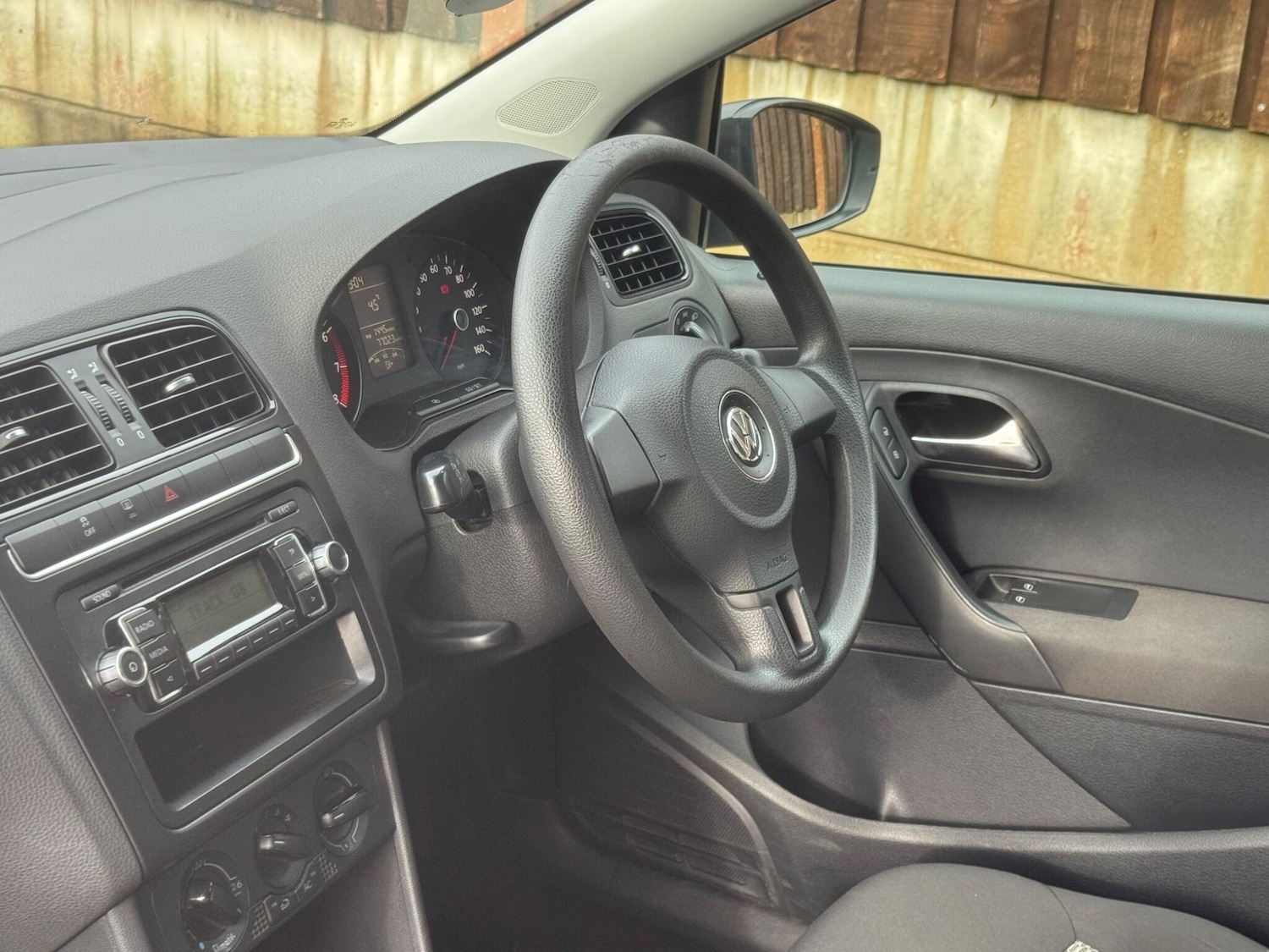 Used Volkswagen Polo for sale - 77537925: Photo 31