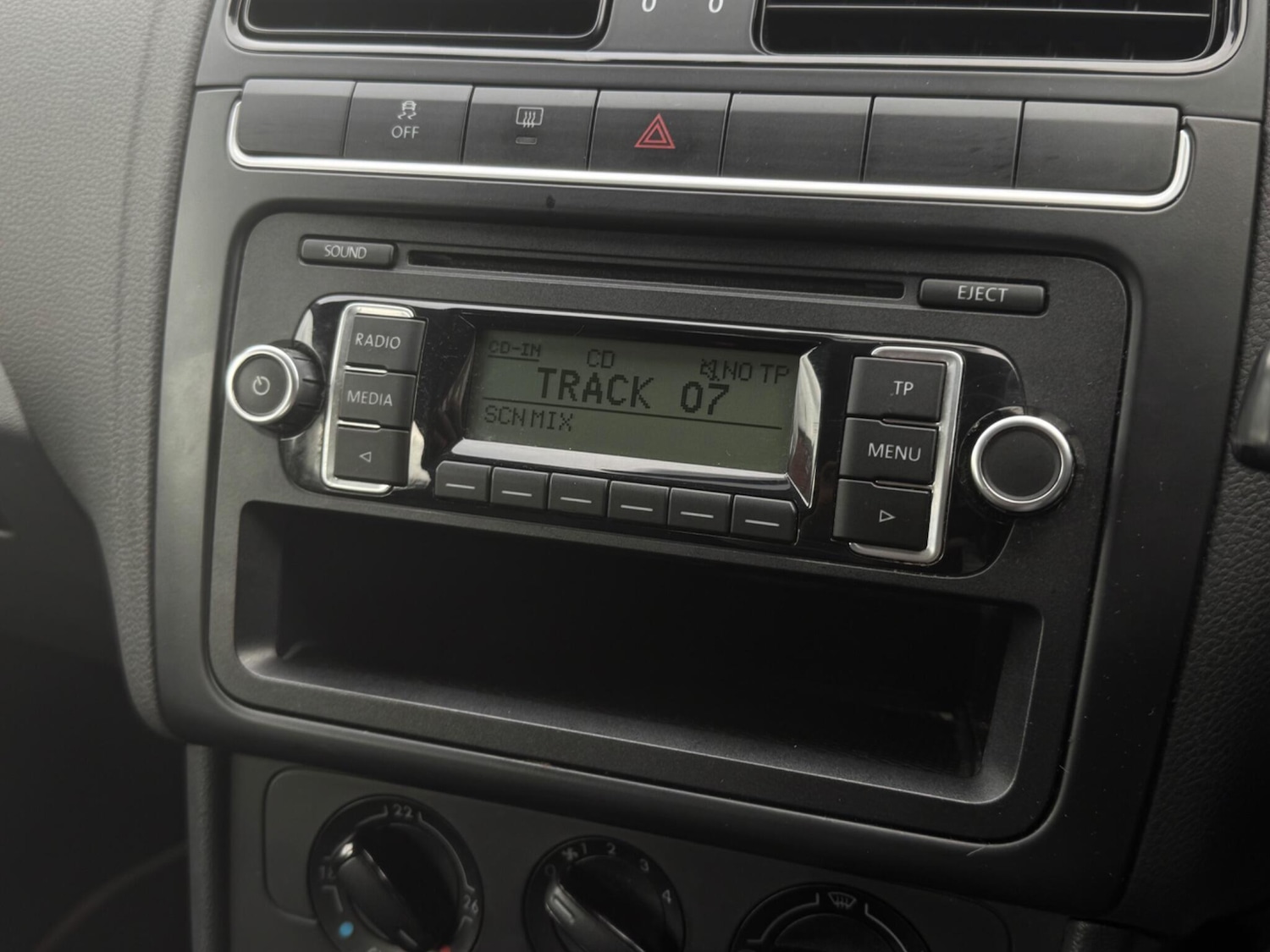 Used Volkswagen Polo for sale - 77537925: Photo 38