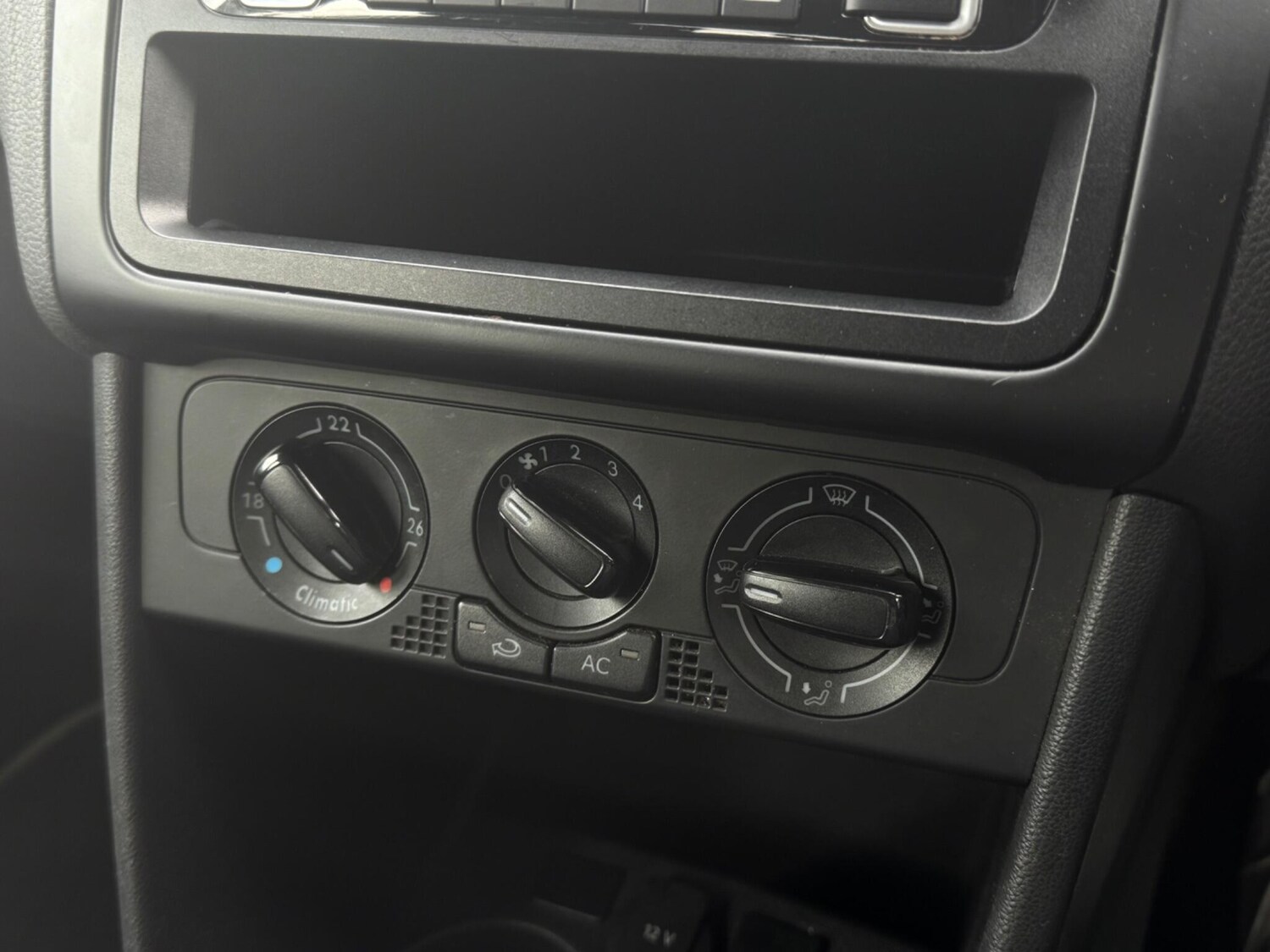 Used Volkswagen Polo for sale - 77537925: Photo 39