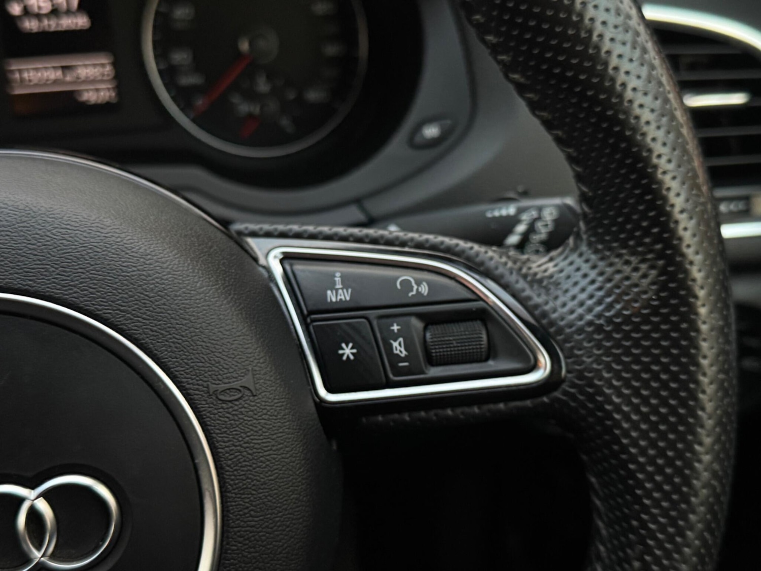 Used Audi Q3 2013 for sale - 77016821: Photo 38