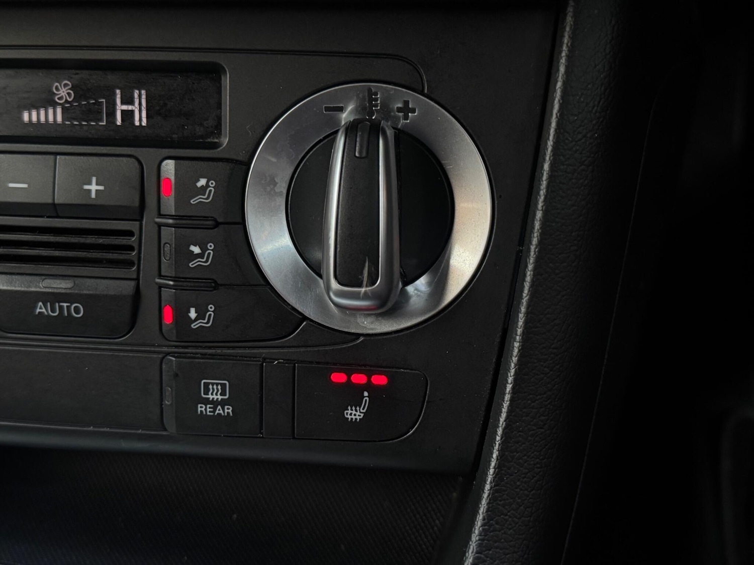 Used Audi Q3 2013 for sale - 77016821: Photo 47