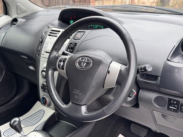 Used Toyota Yaris 2007 for sale - 75669887: Photo 11