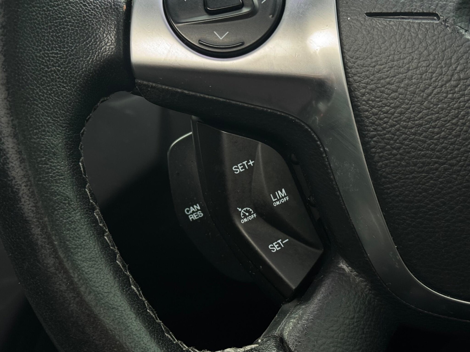 Used Ford Kuga 2014 for sale - 77331433: Photo 43