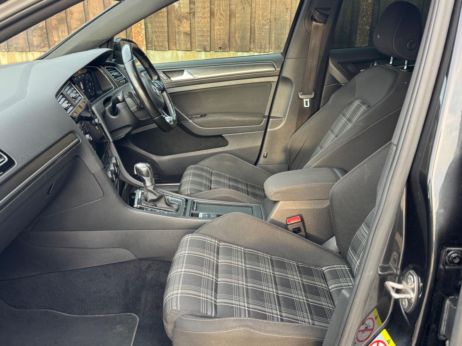 Used Volkswagen Golf 2017 for sale - 78171123: Photo 29