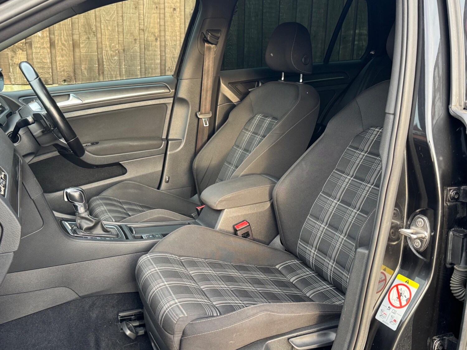 Used Volkswagen Golf 2017 for sale - 78171123: Photo 30