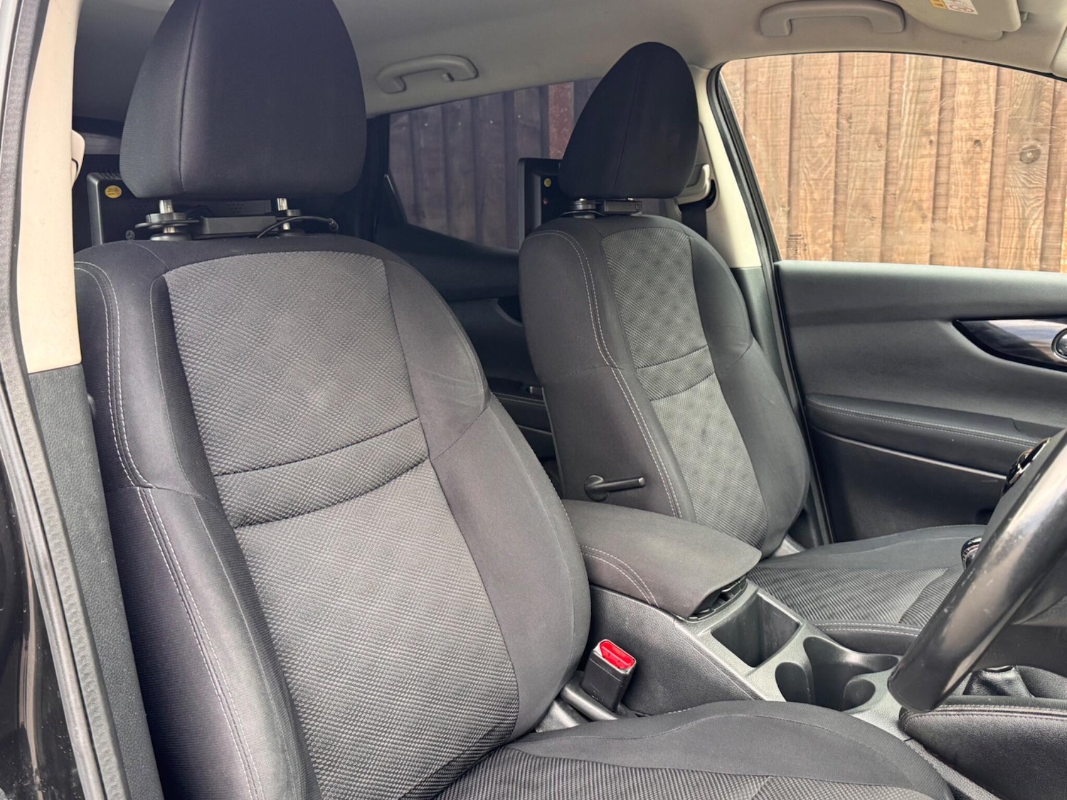 Used Nissan Qashqai 2015 for sale - 76001522: Photo 15