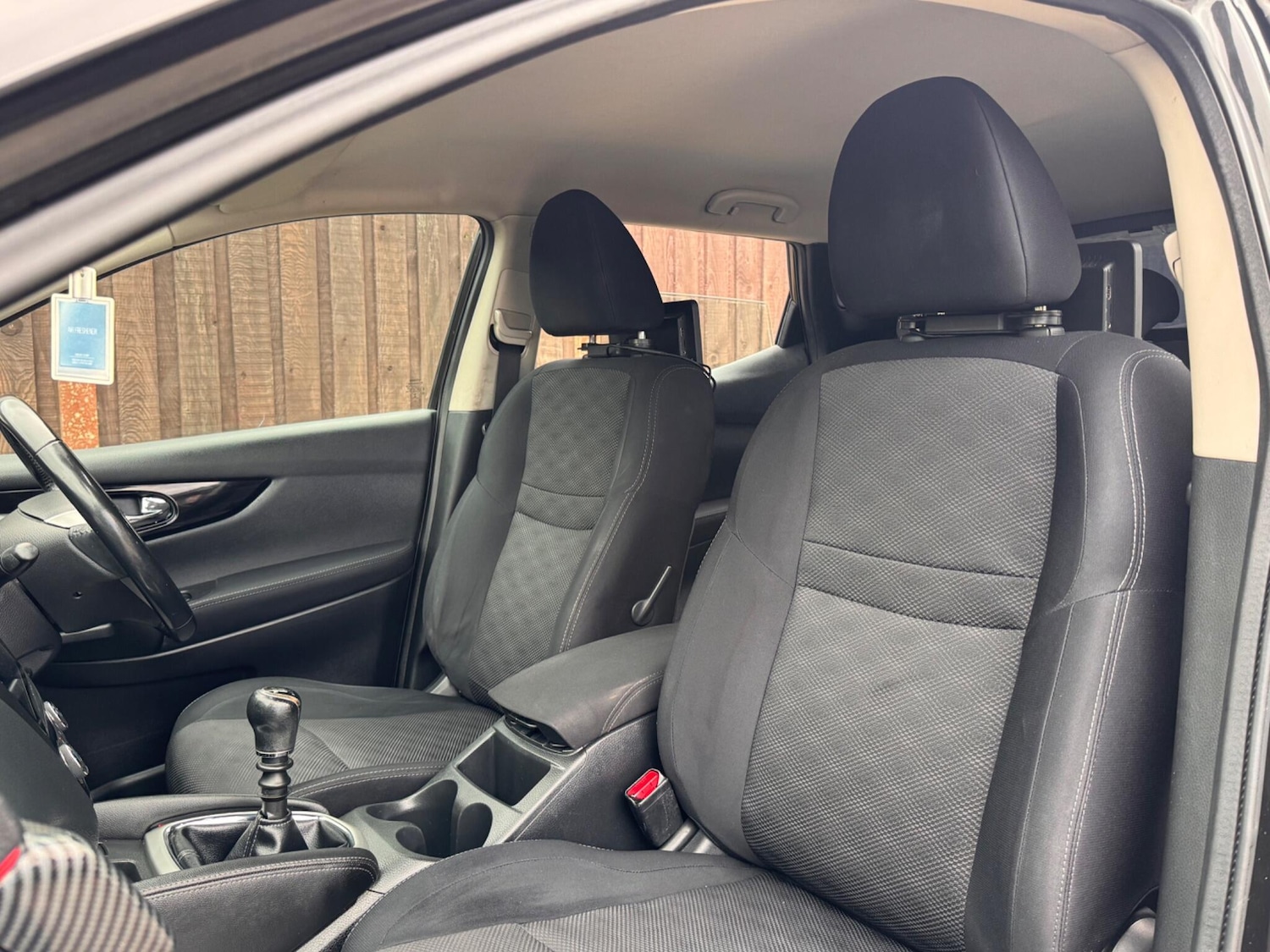 Used Nissan Qashqai 2015 for sale - 76001522: Photo 30