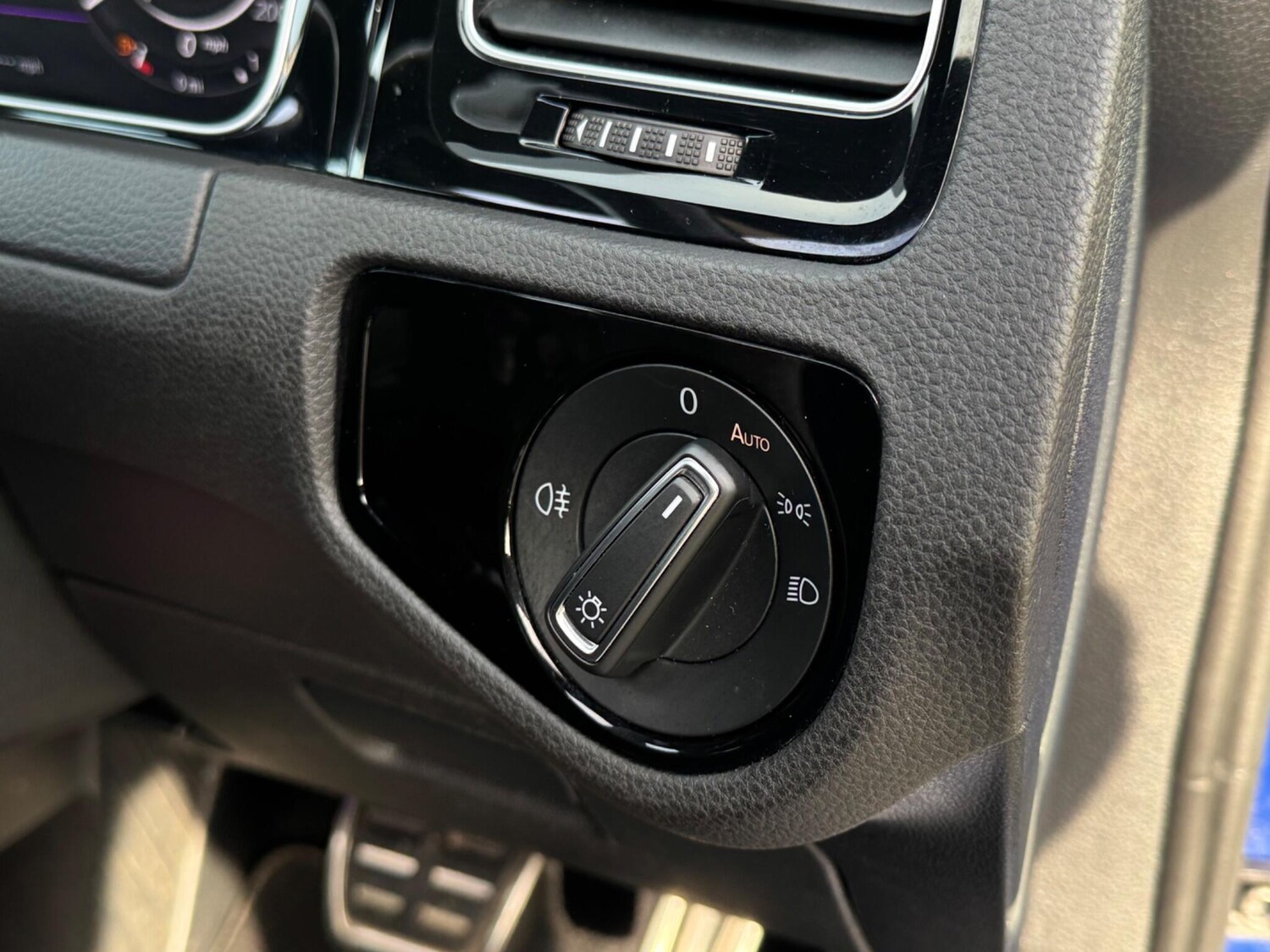 Used Volkswagen Golf 2020 for sale - 76926903: Photo 66