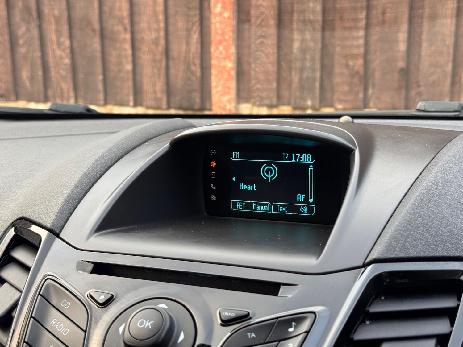 Used Ford Fiesta 2013 for sale - 76260379: Photo 42