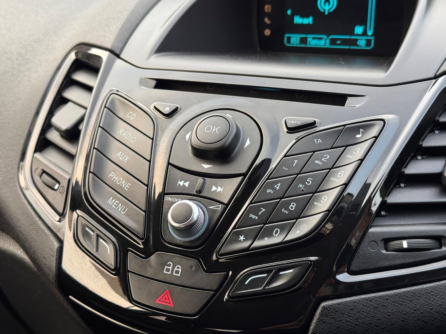 Used Ford Fiesta 2013 for sale - 76260379: Photo 45