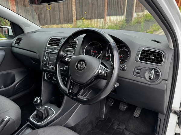 Used Volkswagen Polo 2015 for sale - 75458649: Photo 10