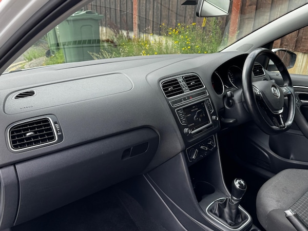 Used Volkswagen Polo 2015 for sale - 75458649: Photo 30