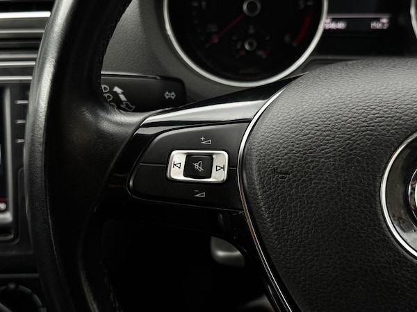Used Volkswagen Polo 2015 for sale - 75458649: Photo 37