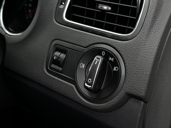 Used Volkswagen Polo 2015 for sale - 75458649: Photo 48