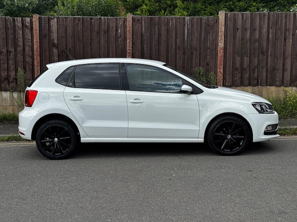 Used Volkswagen Polo 2015 for sale - 75458649: Photo 8