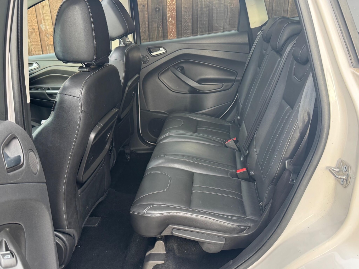 Used Ford Kuga 2014 for sale - 77376555: Photo 24