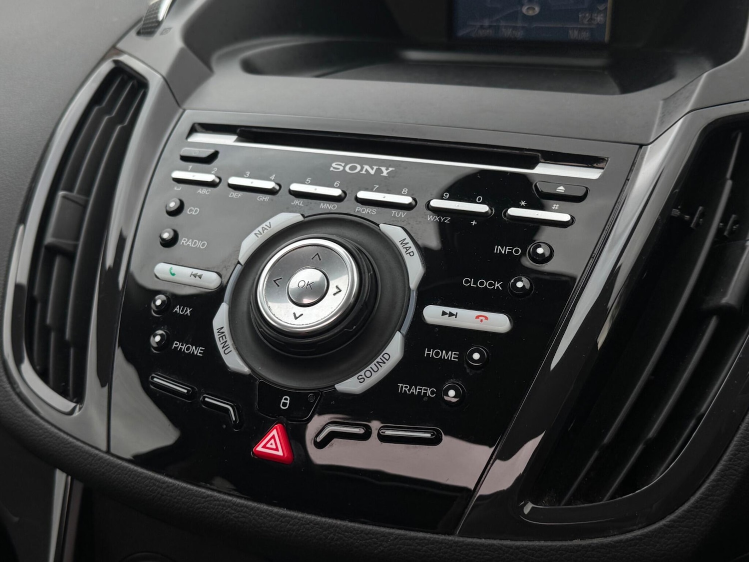 Used Ford Kuga 2014 for sale - 77376555: Photo 53