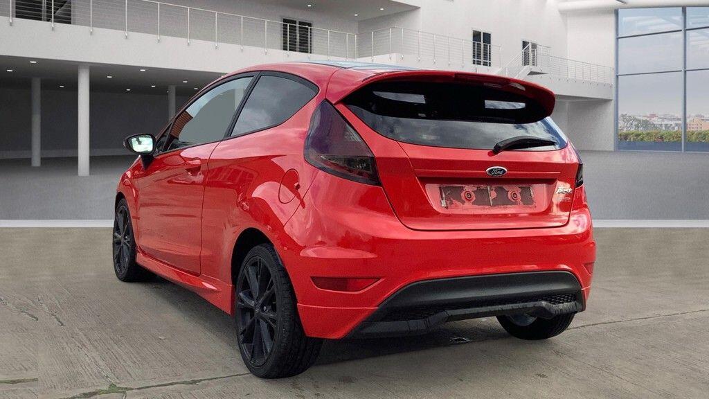 Used Ford Fiesta 2015 for sale - 76360223: Photo 3