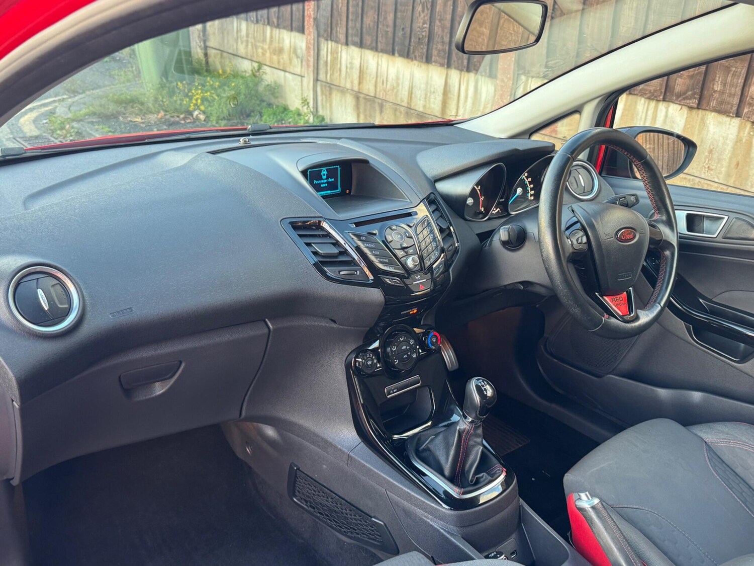 Used Ford Fiesta 2015 for sale - 76360223: Photo 30