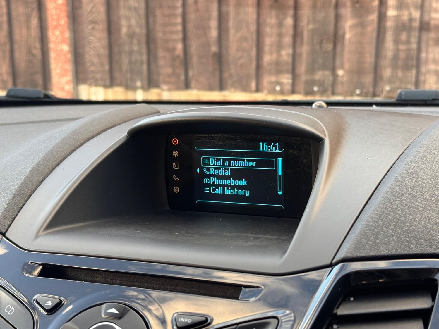 Used Ford Fiesta 2015 for sale - 76360223: Photo 39