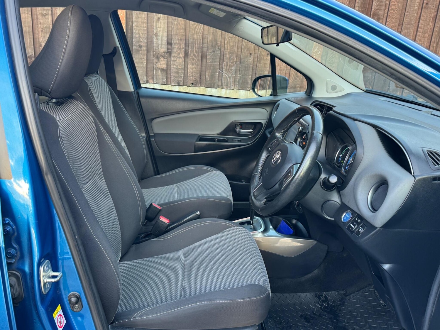 Used Toyota Yaris 2014 for sale - 77021187: Photo 13