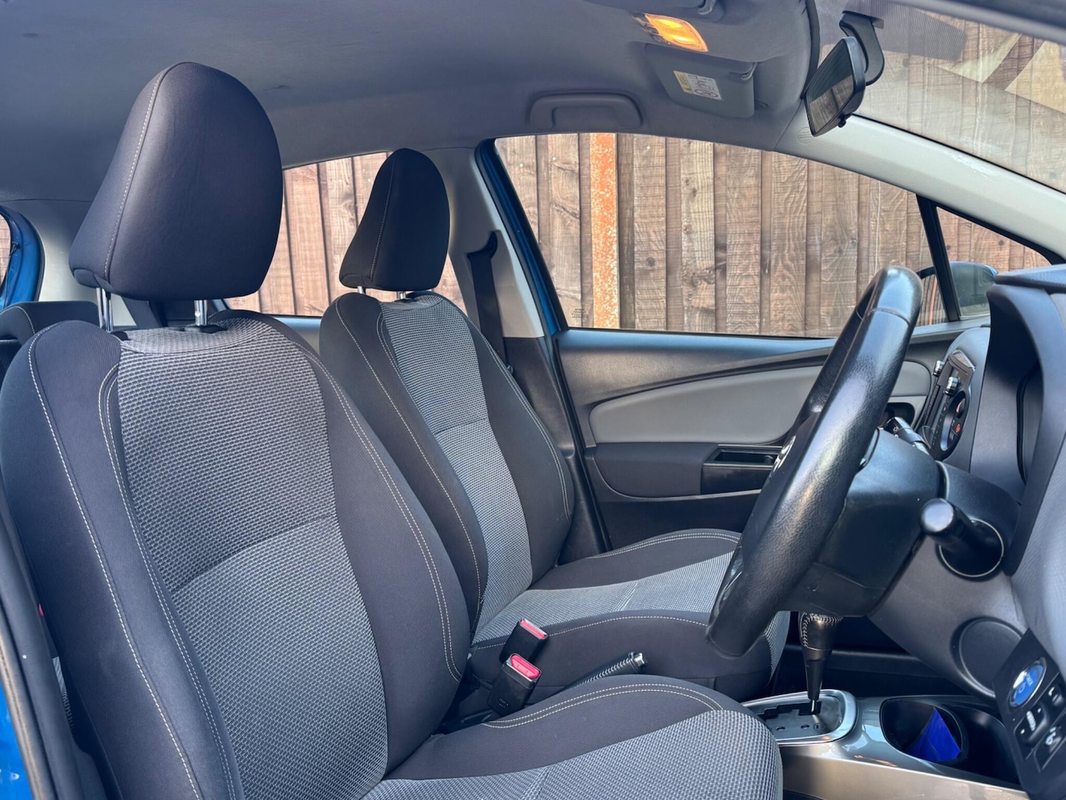 Used Toyota Yaris 2014 for sale - 77021187: Photo 15