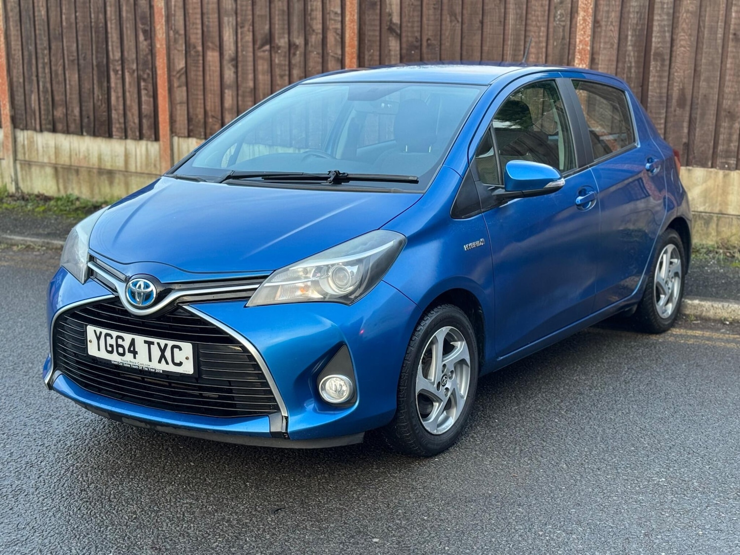 Used Toyota Yaris 2014 for sale - 77021187: Photo 2