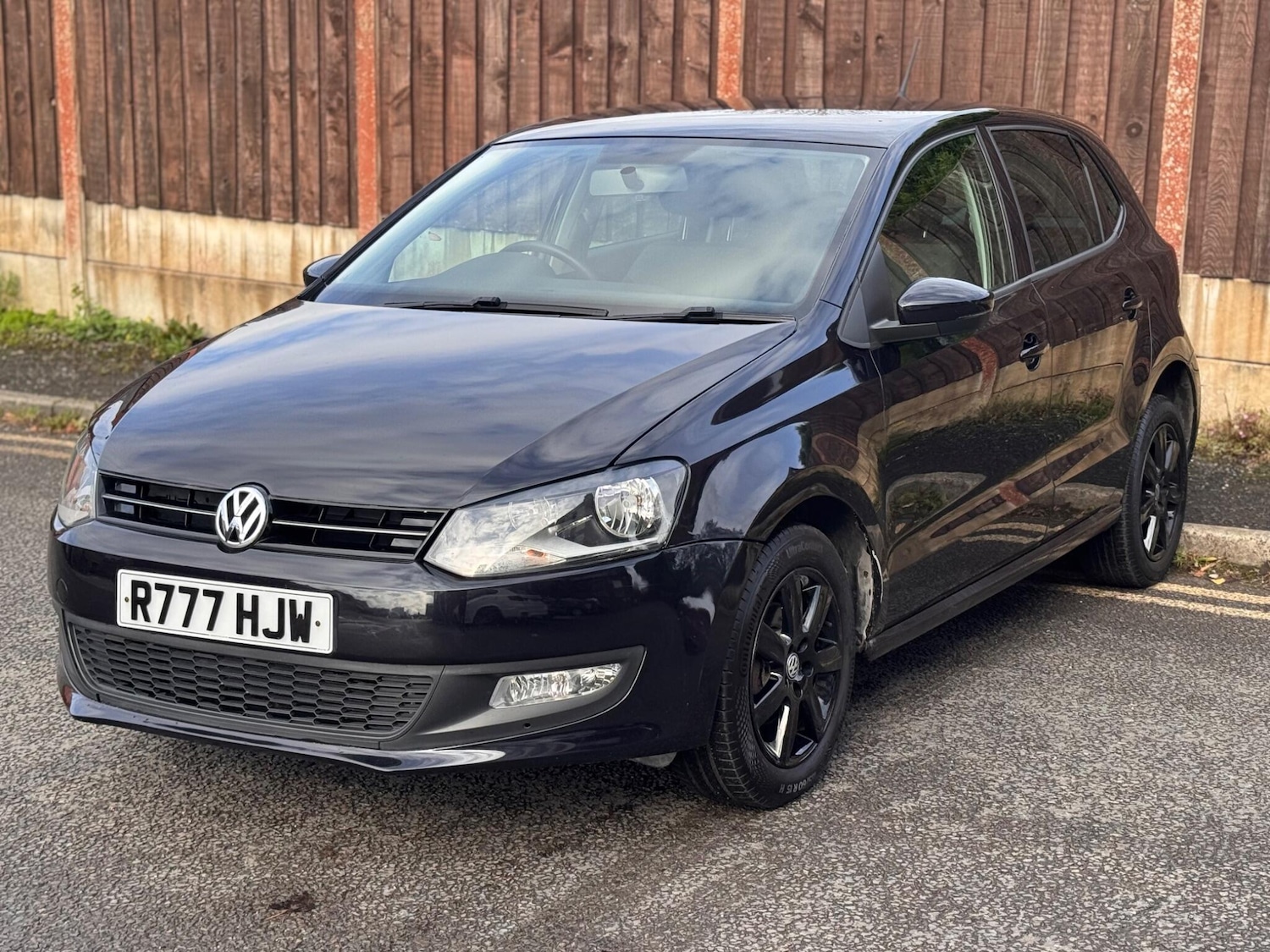 Used Volkswagen Polo for sale - 77242815: Photo 2