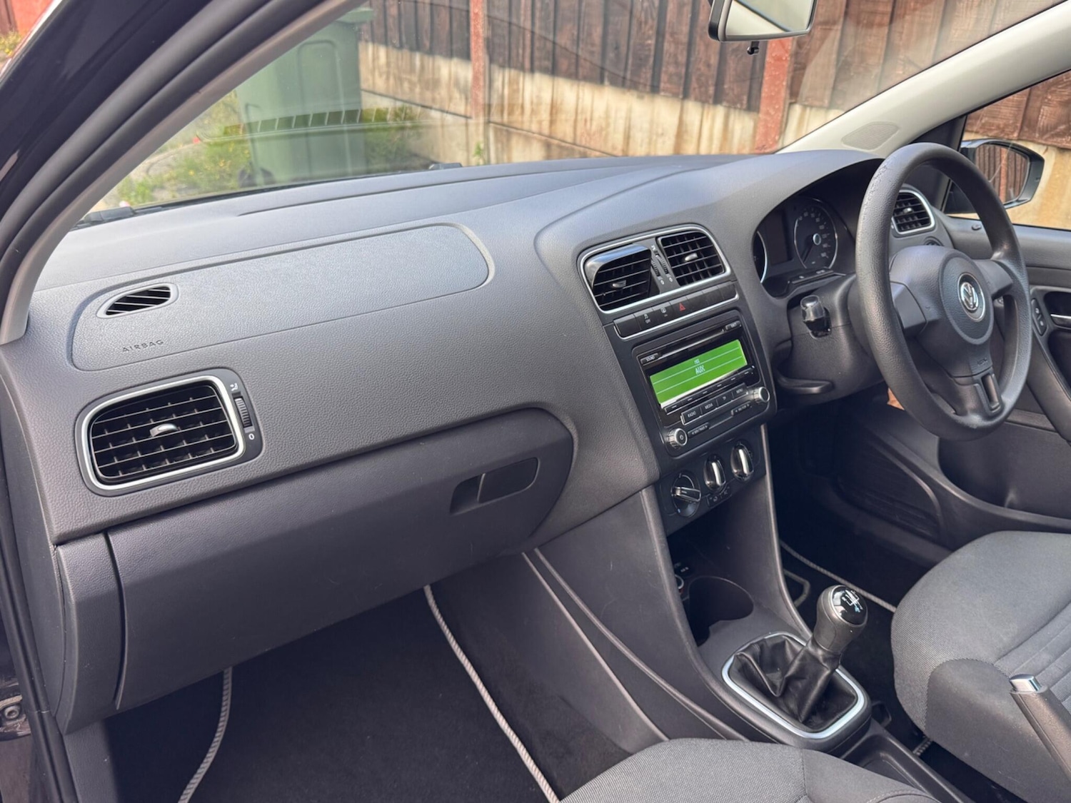 Used Volkswagen Polo for sale - 77242815: Photo 30