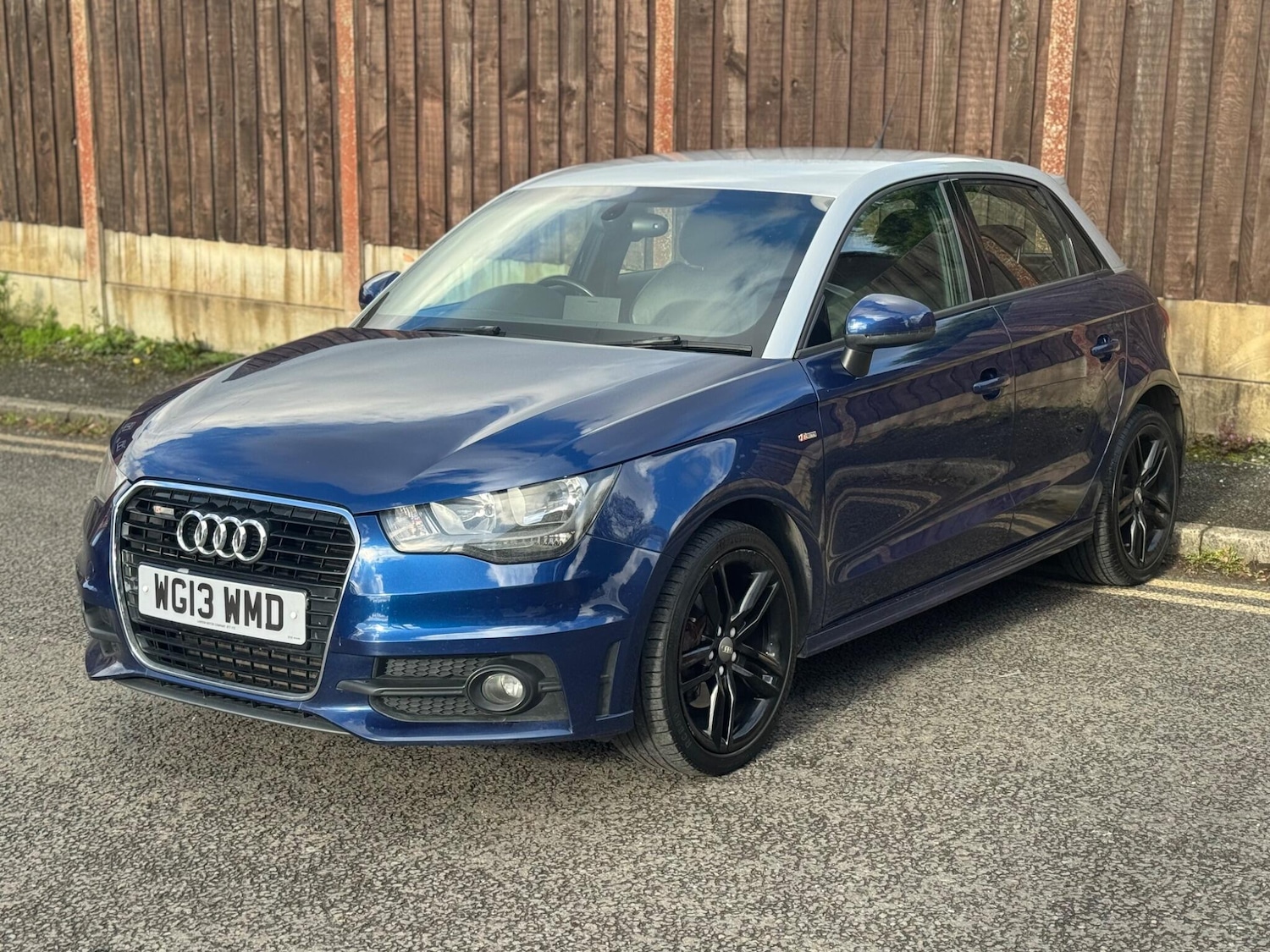 Used Audi A1 for sale - 76995282: Photo 2