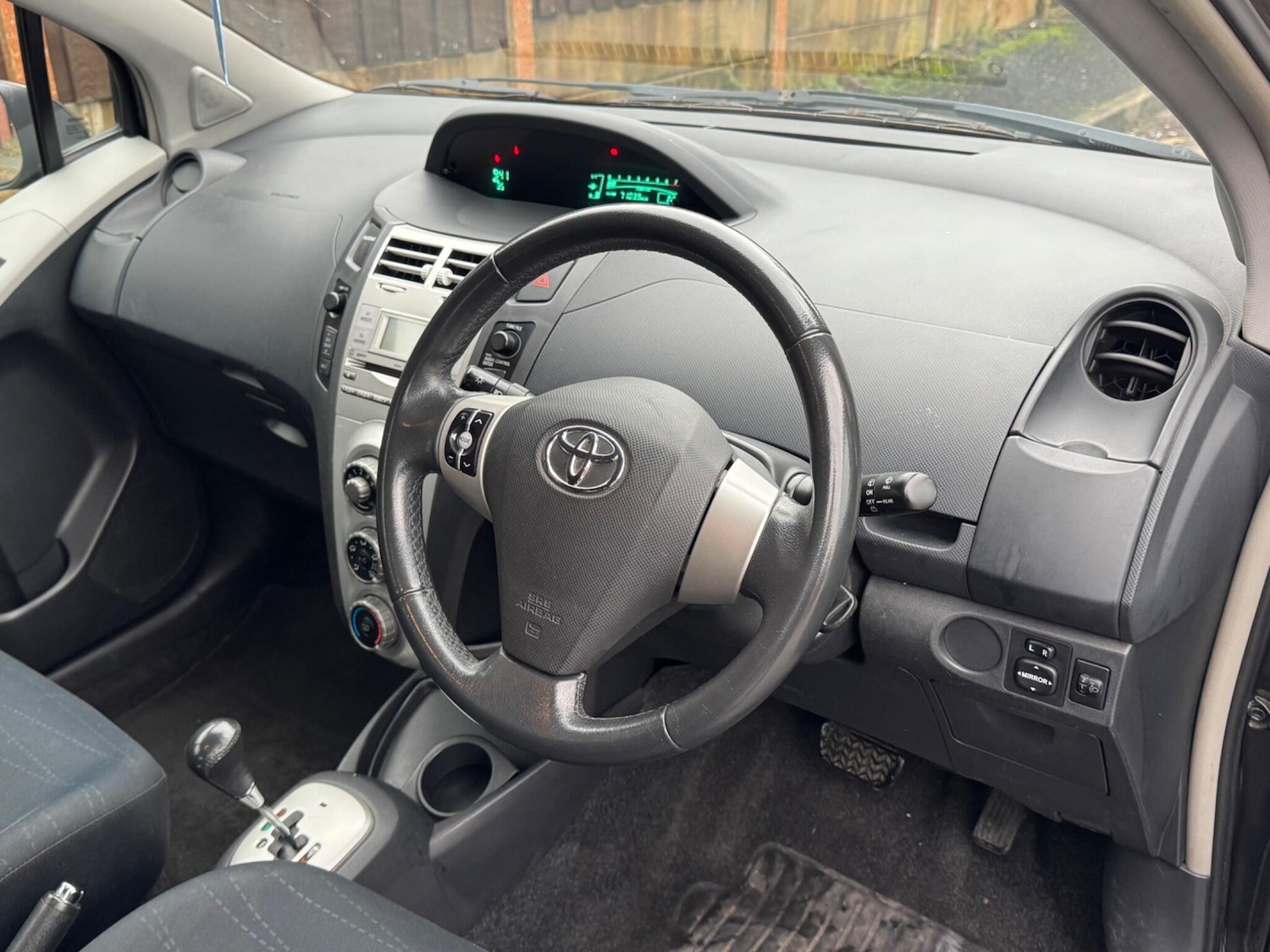 Used Toyota Yaris 2008 for sale - 76995888: Photo 10
