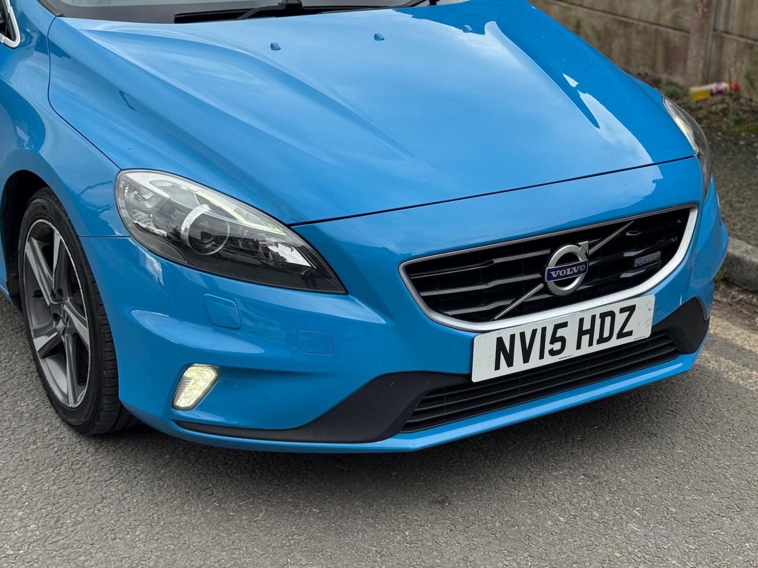 Used Volvo V40 2015 for sale - 77839508: Photo 20