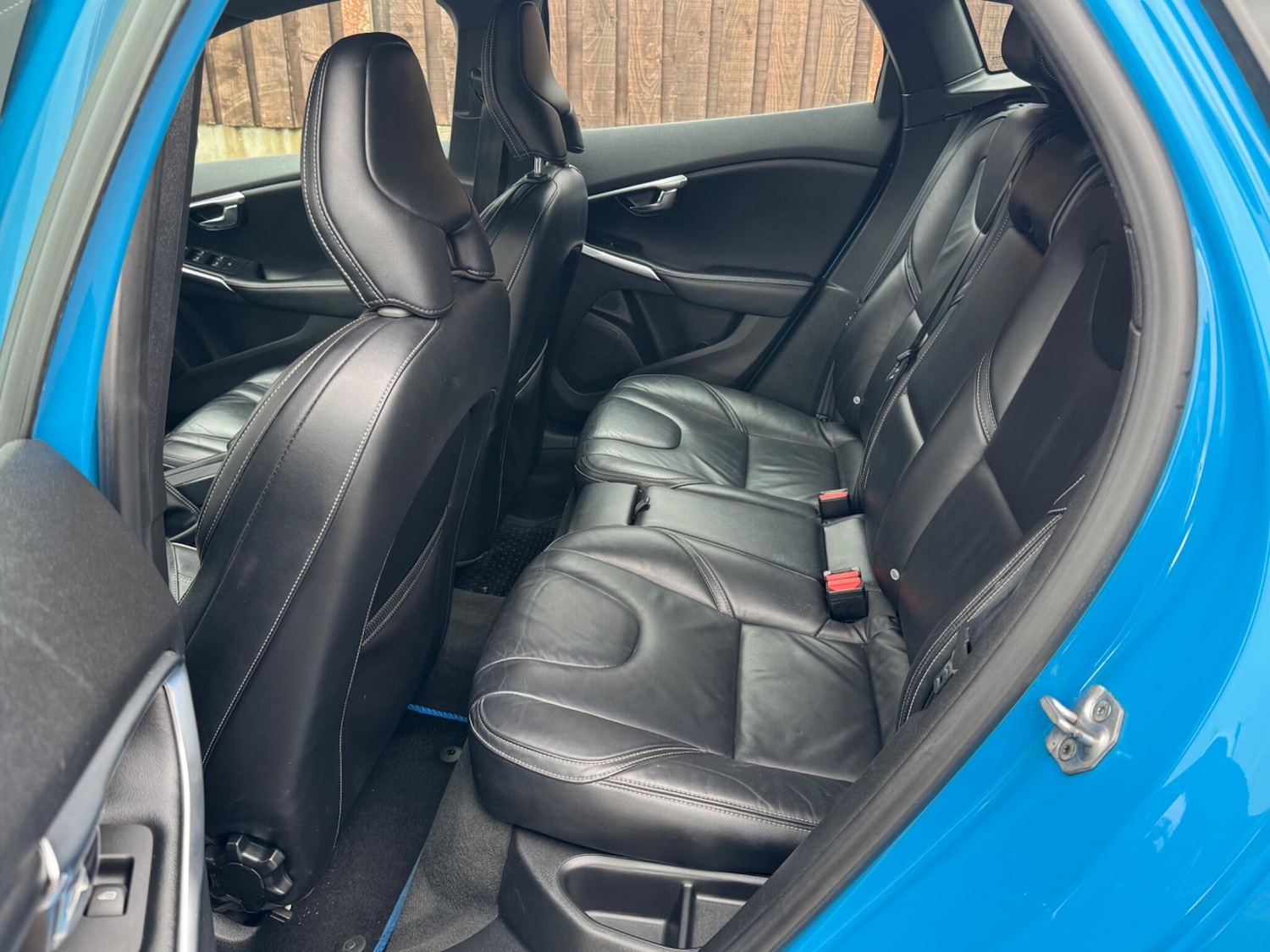 Used Volvo V40 2015 for sale - 77839508: Photo 24