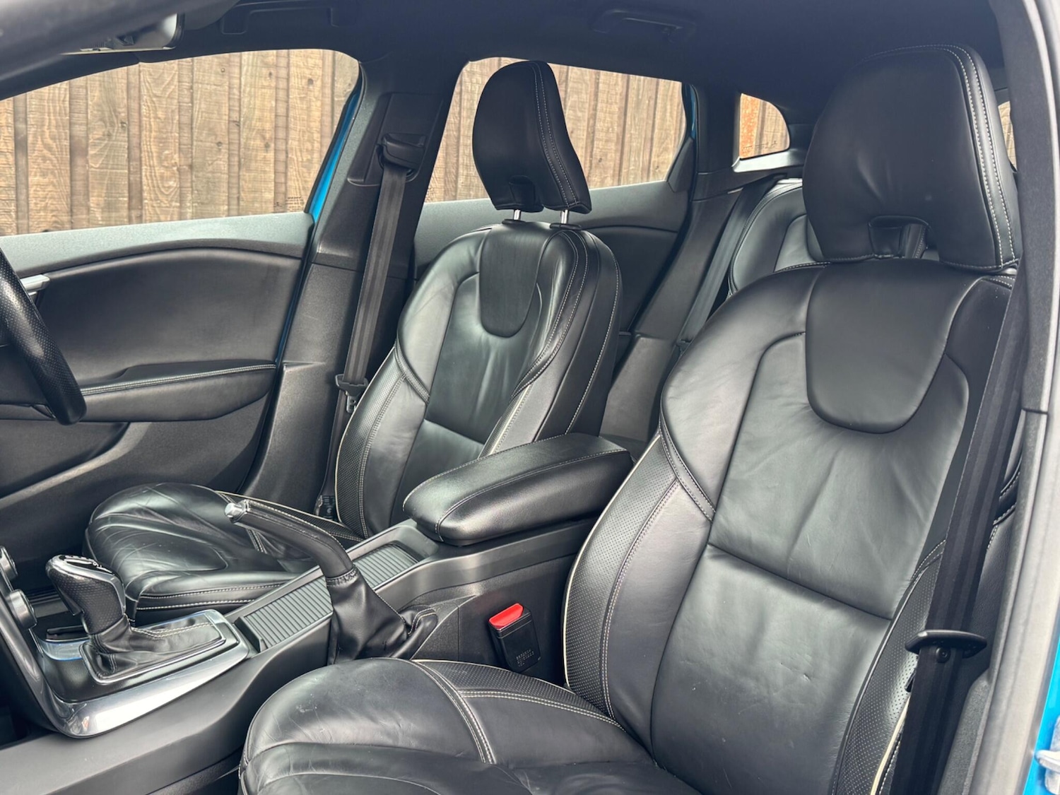 Used Volvo V40 2015 for sale - 77839508: Photo 28