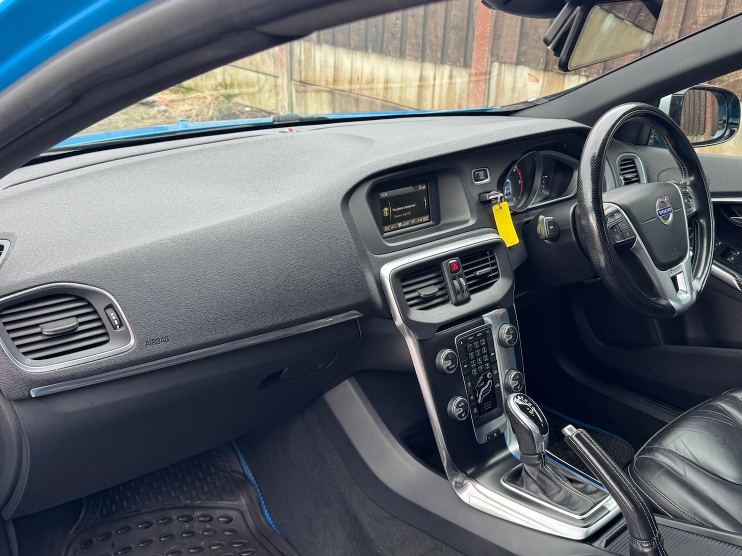 Used Volvo V40 2015 for sale - 77839508: Photo 30