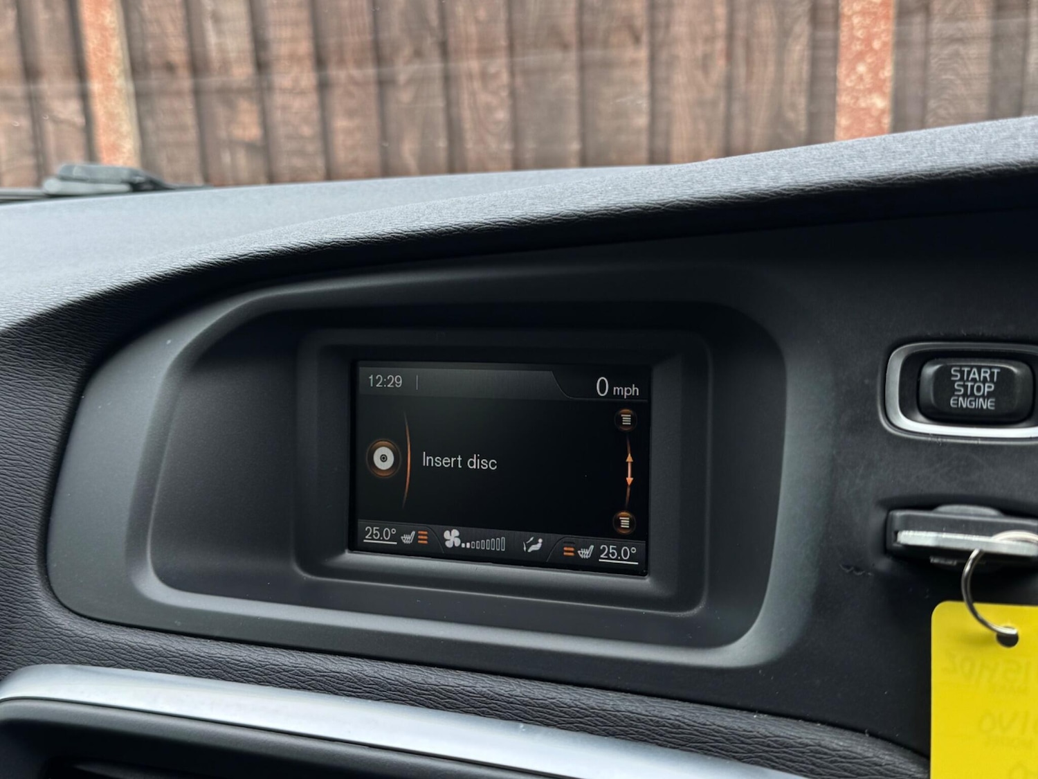 Used Volvo V40 2015 for sale - 77839508: Photo 48